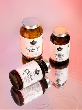 Puhdistamon Beauty-sarja vaaleanpunaisella taustalla